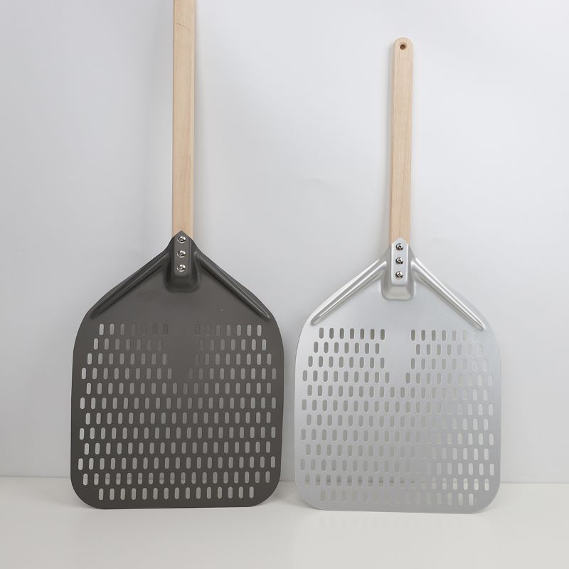 Trähandtag Hard Anodized 8inch 10inch Perforated Aluminium Pizza Peel Pizza Shovel Pizza Spatula Pizza Turner